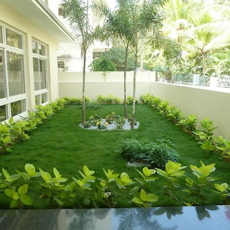 Sreeparthi Hotel Puttaparthi Exterior foto