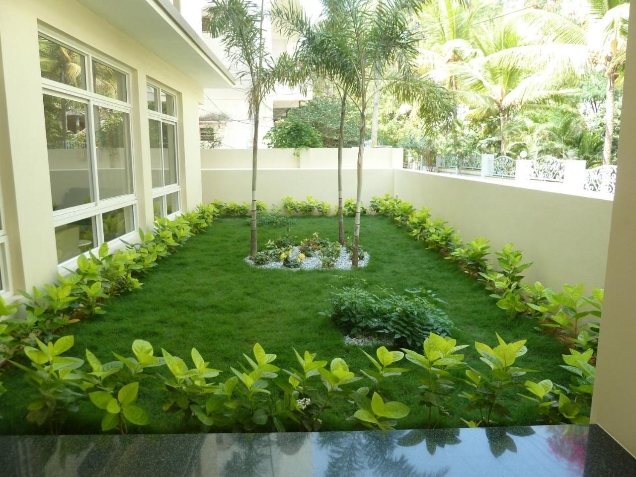 Sreeparthi Hotel Puttaparthi Exterior foto